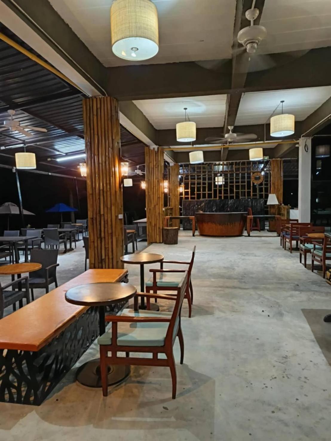Green Gen Hotel, Mueang Phuket Ban Lo Ti Pa Eksteriør bilde